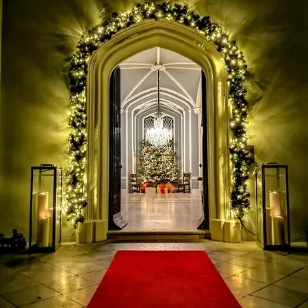 Luttrellstown Castle Отель Лукан