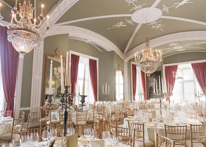 Szálloda Luttrellstown Castle