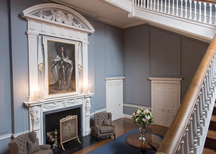 ホテル Luttrellstown Castle 5*